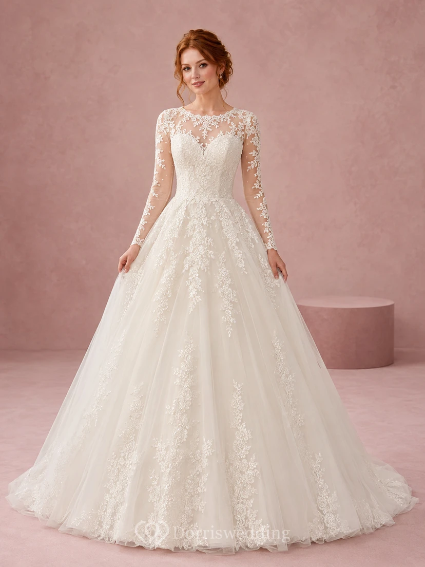 Vestido de novia de estudio de manga larga con encaje discreto
