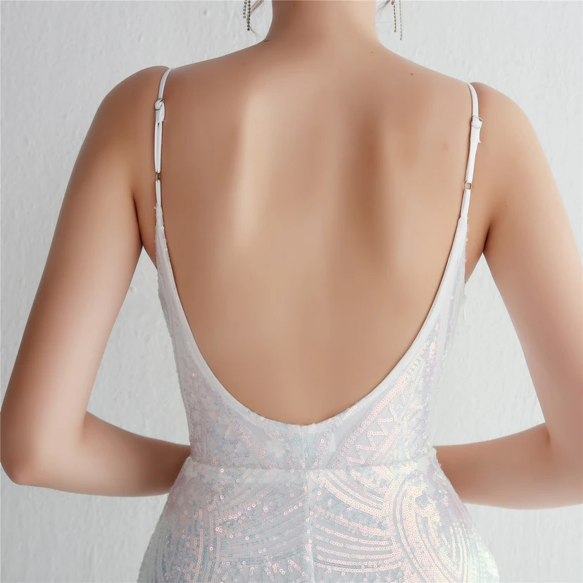 Vestido largo de noche con lentejuelas y tirantes de flores, ajustado, elegante y de estilo sofisticado. view 8