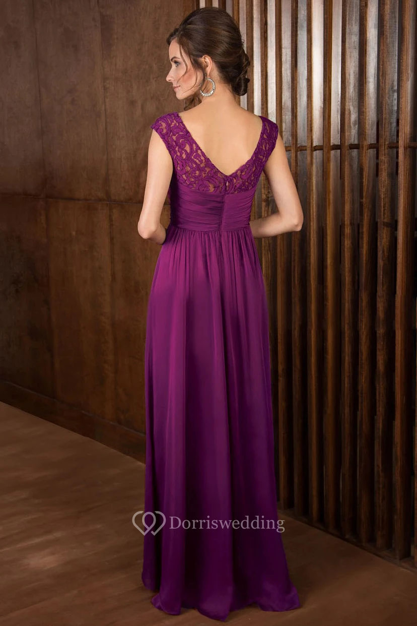 A-Linien-Kleid mit kurzen Ärmeln, bodenlang und V-Ausschnitt am Rücken – perfekt für die Mutter der Braut. view 2