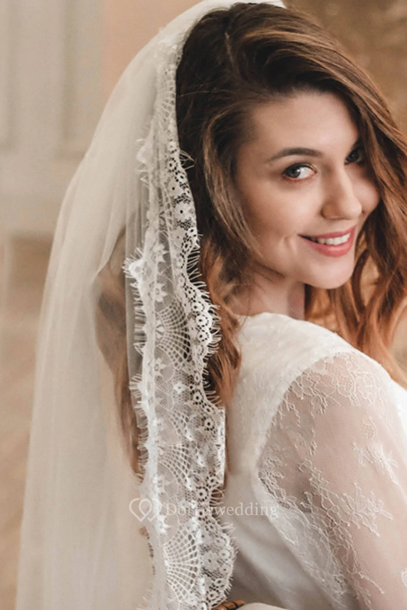 Romantic Style Long Tulle Wedding Veil with Lace Edge