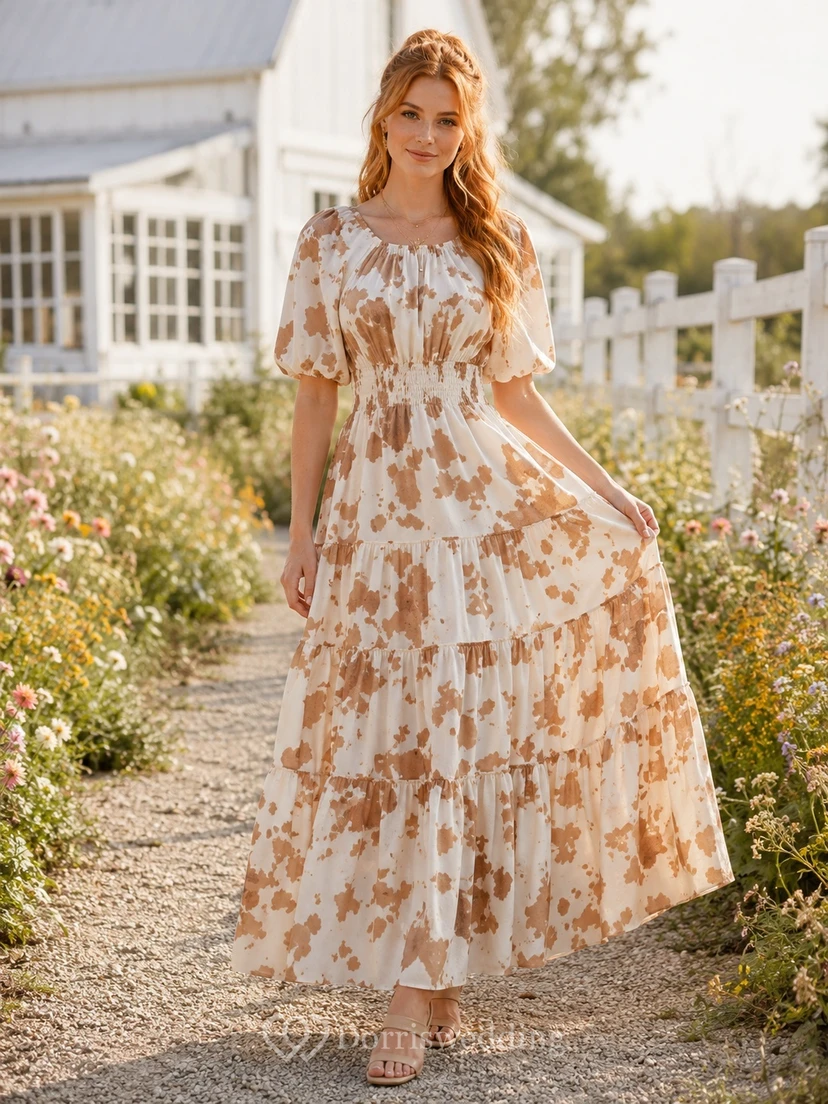 Cremefarbenes, braunes Landhauskleid mit Kuhmuster, Rundhalsausschnitt, kurzen Ärmeln, Chiffon-Stufenrock und Knöchellänge