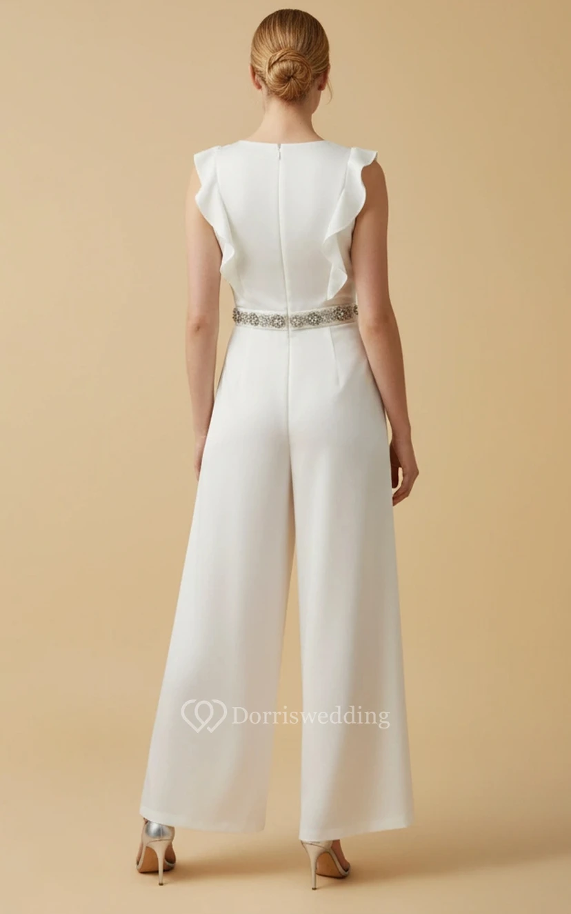 Combinaison de mariage sans manches à volants et jambes larges avec ceinture view 2