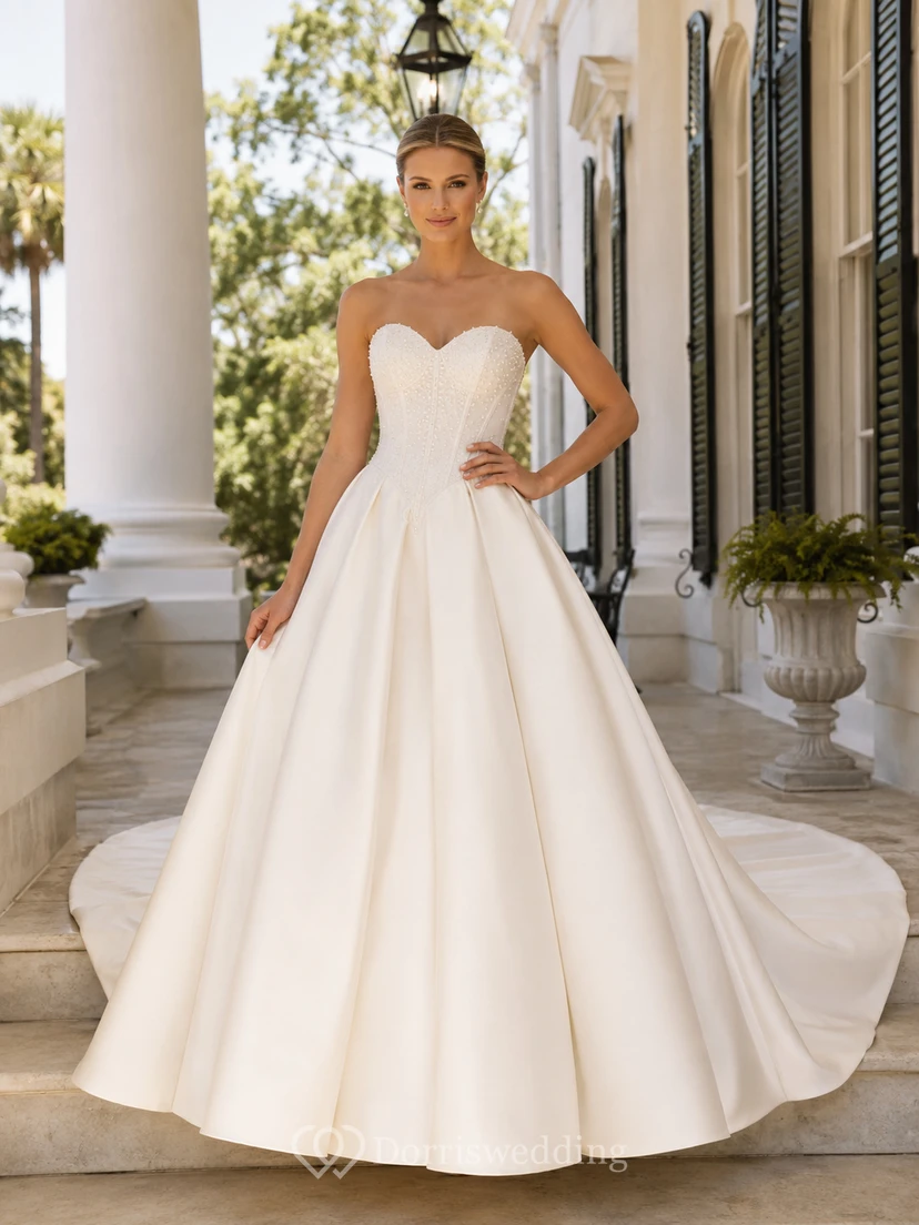 Prinzessinnen-Trägerloses Ballkleid aus Satin mit Herzausschnitt – Perfekt für eine Hochzeit im Ausland