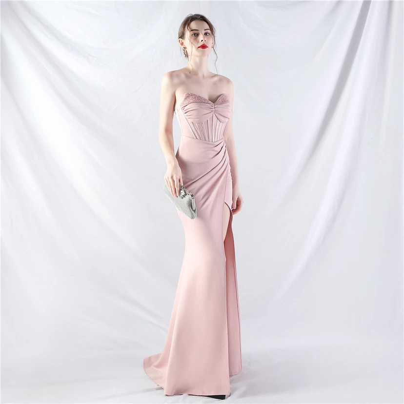 Vestido de noche de alta gama con cintura de espiga, elaborado con cuentas y forma elaborada. view 41