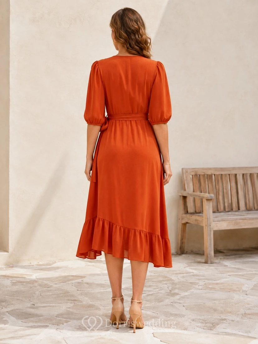 Robe décontractée en mousseline orange brûlé, coupe trapèze, longueur genou, col en V, manches courtes view 2