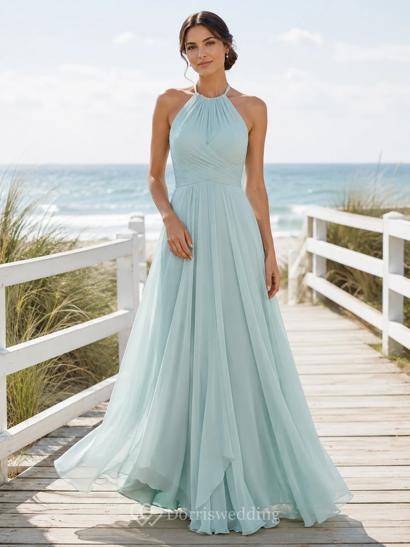 Robe de mariée trapèze en mousseline menthe, col montant dos nu et décolleté dos nu