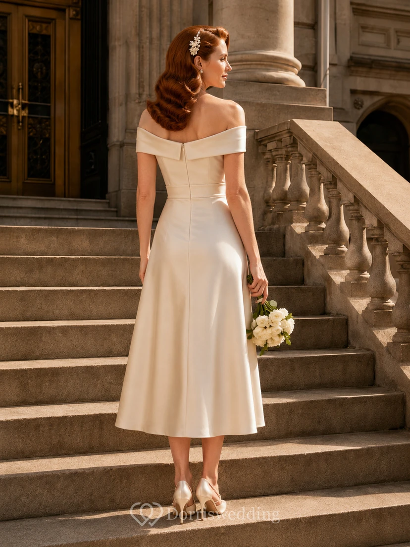 Schulterfreies Brautkleid aus Satin in Teelänge view 2