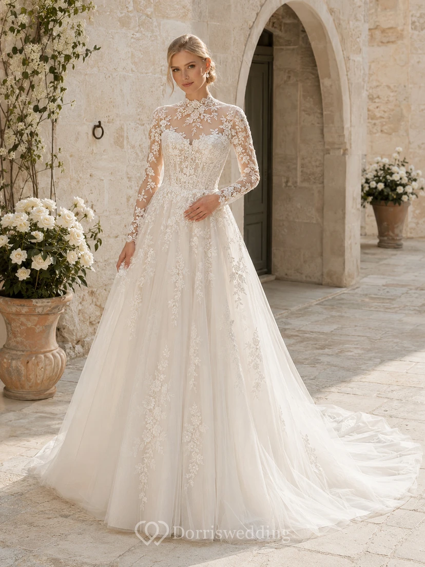 Robe de mariée trapèze en dentelle florale à manches longues et col montant, avec traîne chapelle