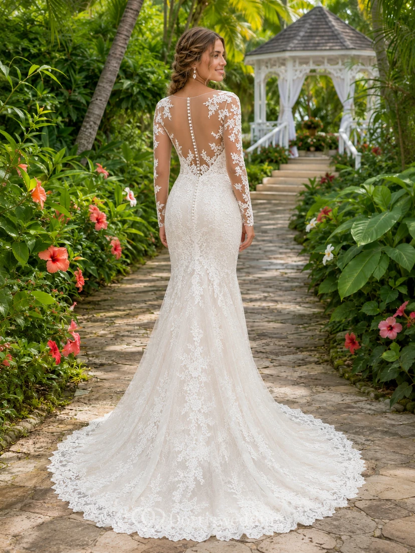 Robe de mariée sirène en dentelle, décolleté plongeant en V, manches illusion, traîne chapelle, robe de plage view 2
