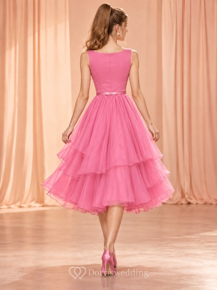 Teelanges, bonbonrosa, mehrlagiges Chiffon-Abendkleid im Bateau-Stil aus den 1960er Jahren view 2