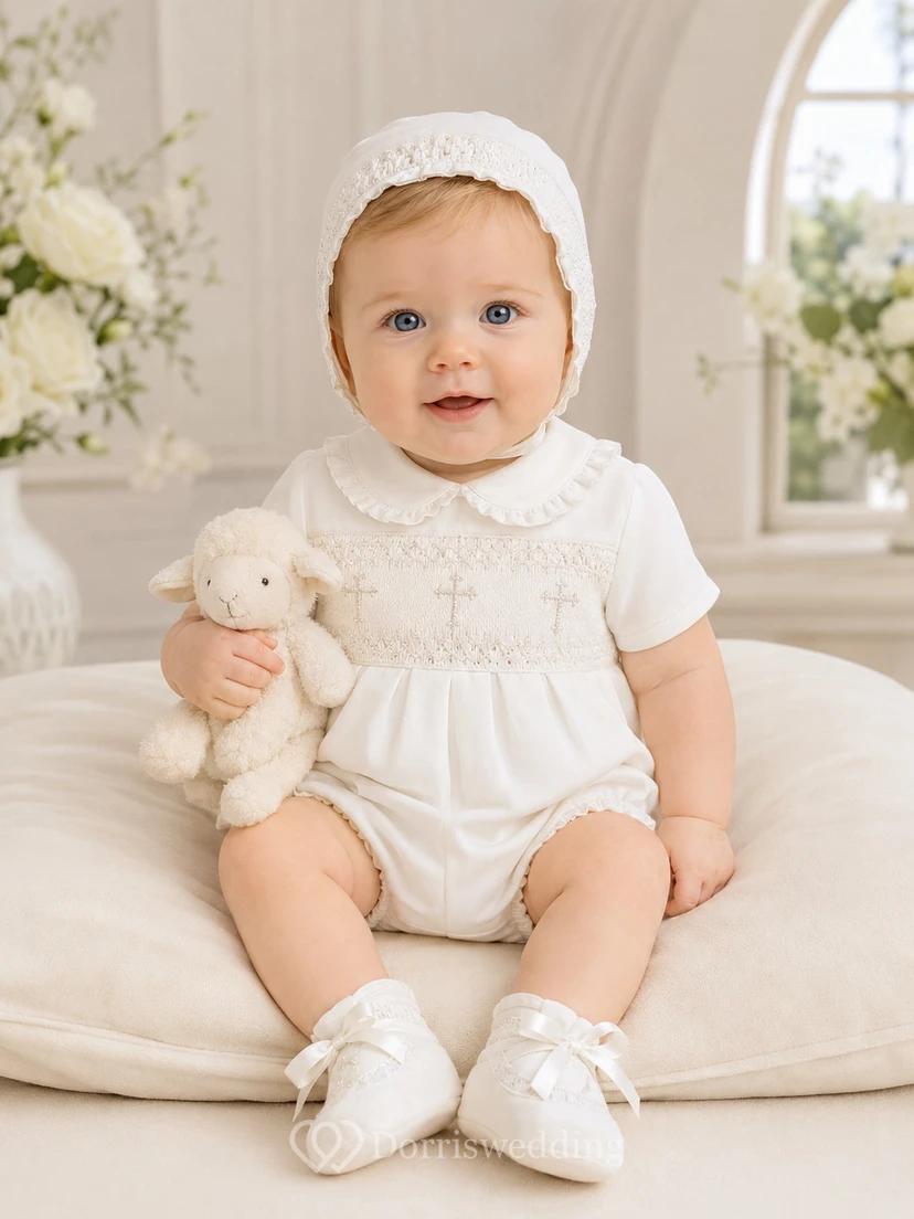 Schlichter weißer Kurzarm-Baby-Tauf-Strampler mit Kreuzstickerei