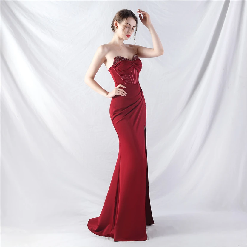 Vestido de noche de alta gama con cintura de espiga, elaborado con cuentas y forma elaborada. view 23