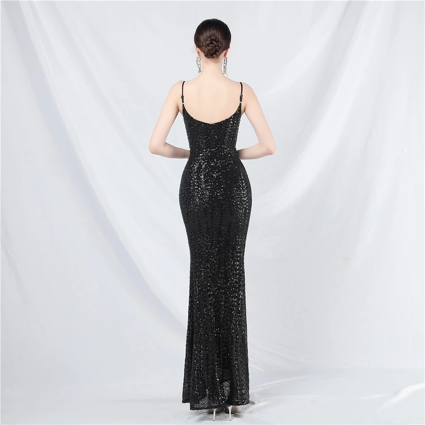 Hochwertiges, schillerndes Pailletten-Abendkleid mit Trägern view 6