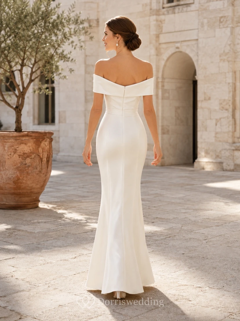 Satin-Etui-Kleid, schulterfrei, bodenlang, schlicht und modern, ideal für eine Strandhochzeit. view 2