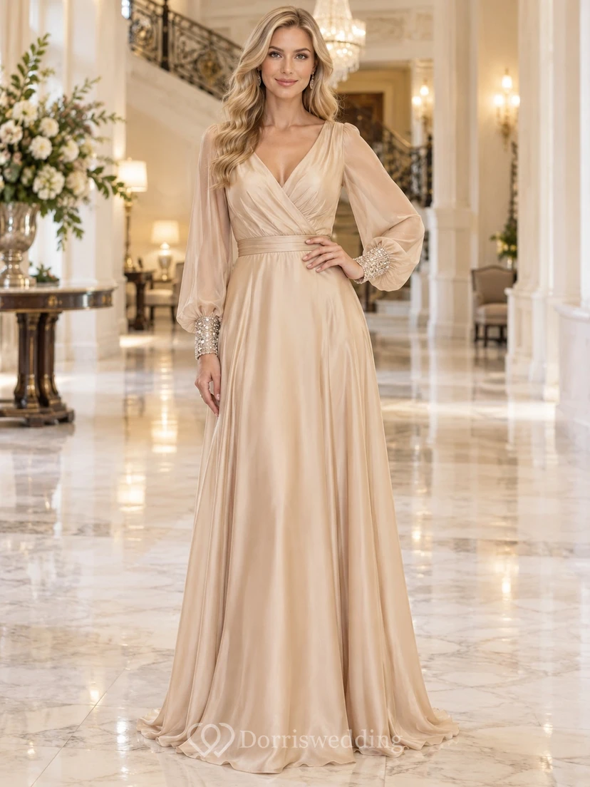 Champagnerfarbenes, bodenlanges Abendkleid aus Satin mit V-Ausschnitt, Bischofsärmeln, perlenbesetzten Manschetten und A-Linien-Schnitt