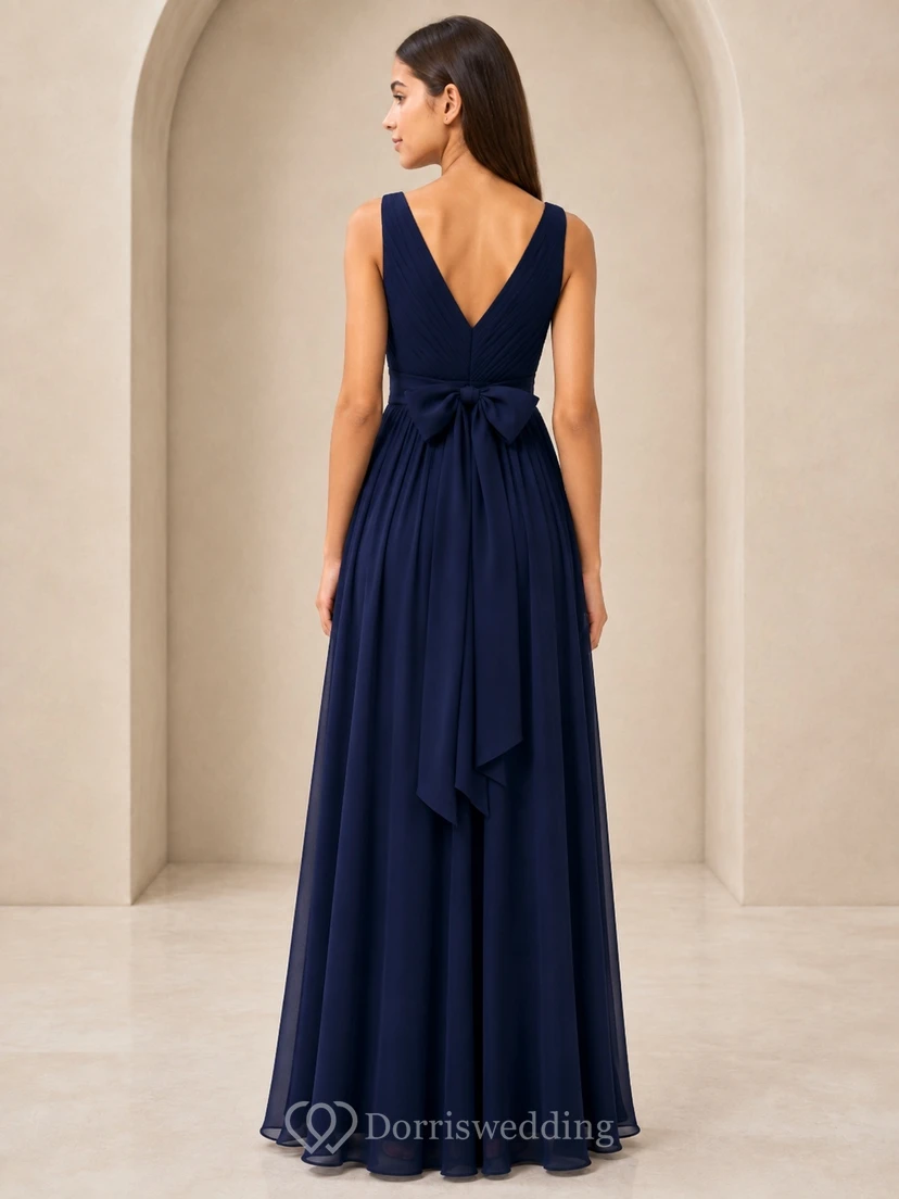 Dunkelblaues Brautjungfernkleid für junge Mädchen, A-Linie, V-Ausschnitt, ärmellos, Chiffon, Taillenschleife, elegant view 2