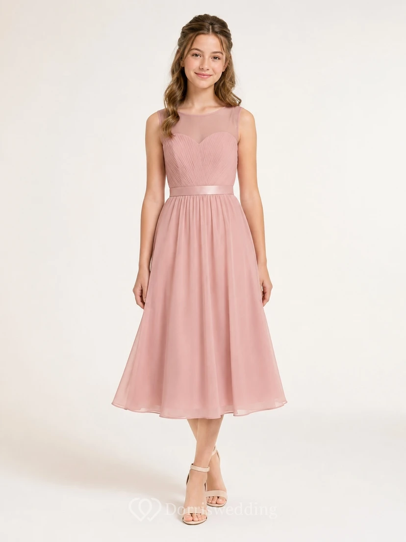 Elegantes, ärmelloses, wadenlanges Chiffonkleid in Altrosa für junge Brautjungfern.
