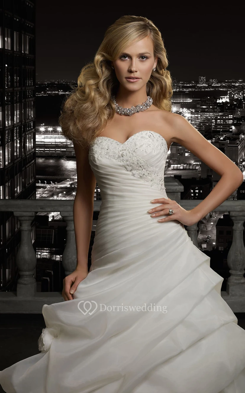A-Line Long Sweetheart Sleeveless Lace-Up Organza Dress With Lace And Pick Up view 3