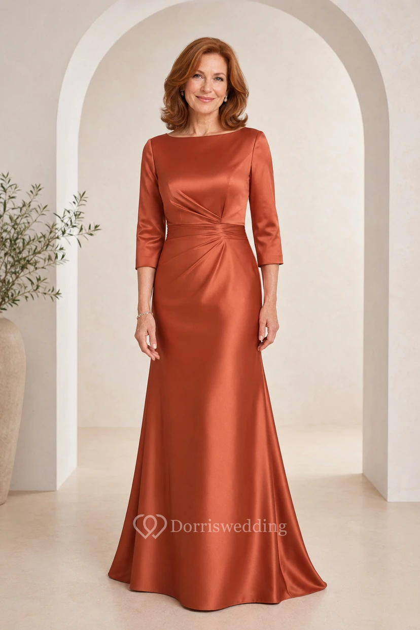 Mutterkleid aus rostfarbenem Satin mit 3/4-Ärmeln und seitlicher Drapierung