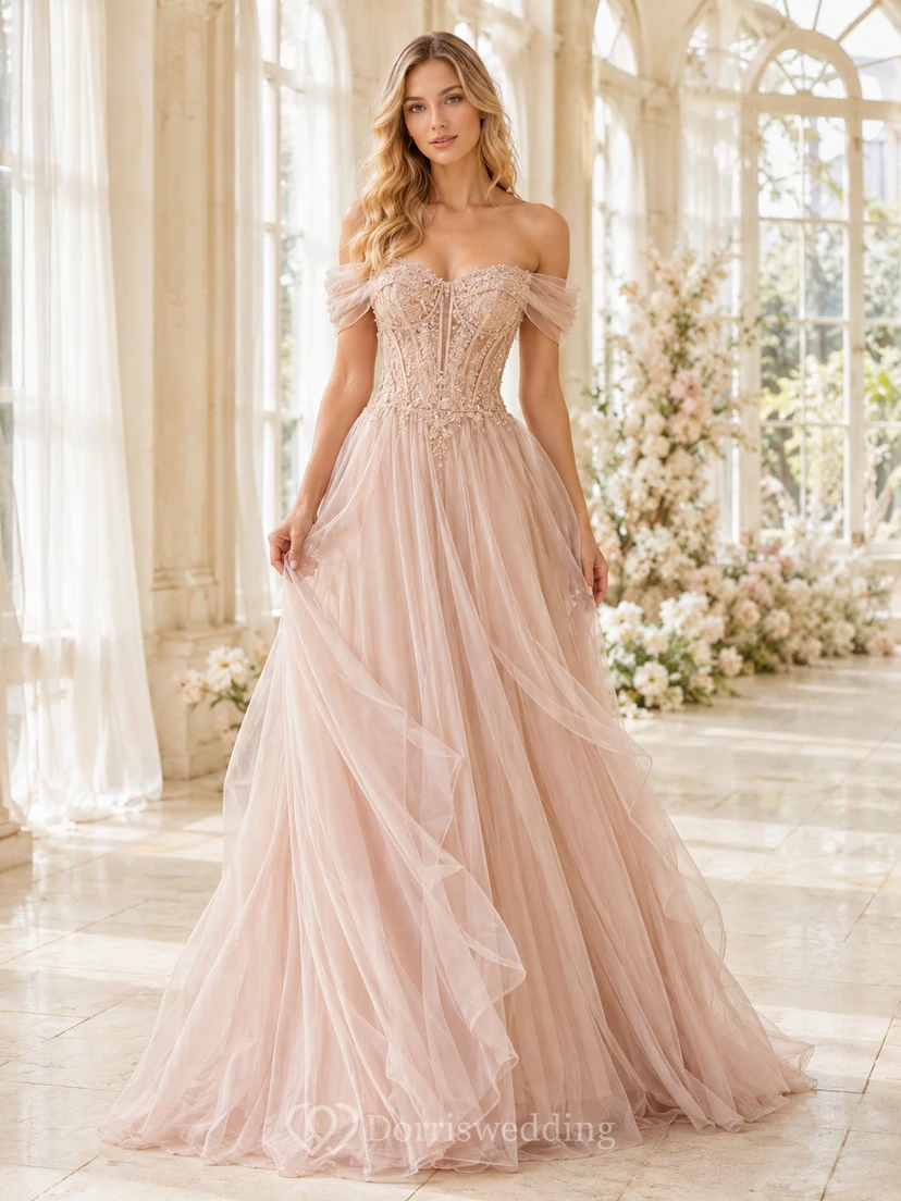 Luxuriöses, schulterfreies Abendkleid in Blush mit herzförmigem Ausschnitt, Perlenbesatz und Korsett in A-Linie
