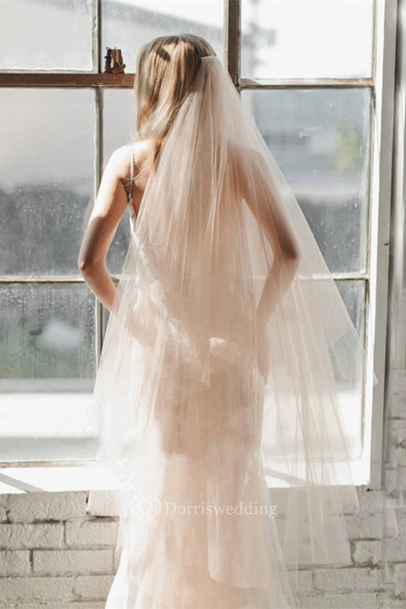 Champagne Simple Tulle Wedding Veil view 3