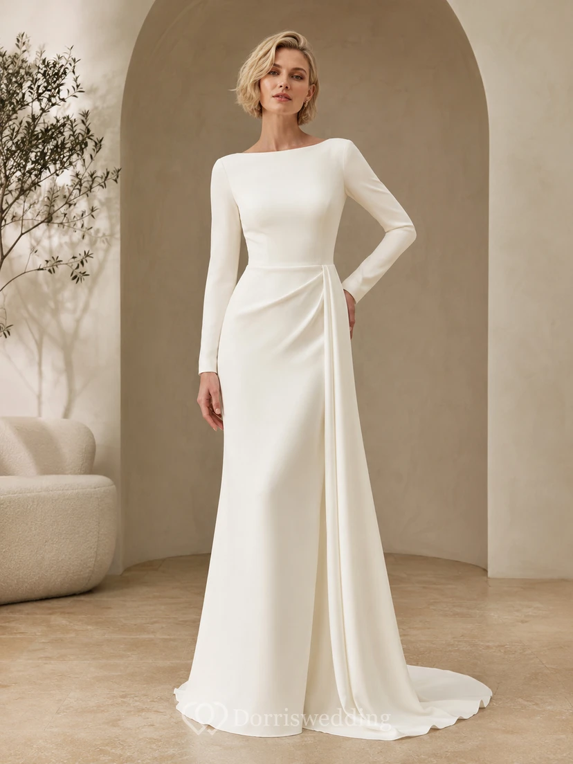 Brautkleid mit Bateau-Ausschnitt, langen Ärmeln, seitlicher Drapierung, Satin-Etui-Stil und tiefem V-Ausschnitt