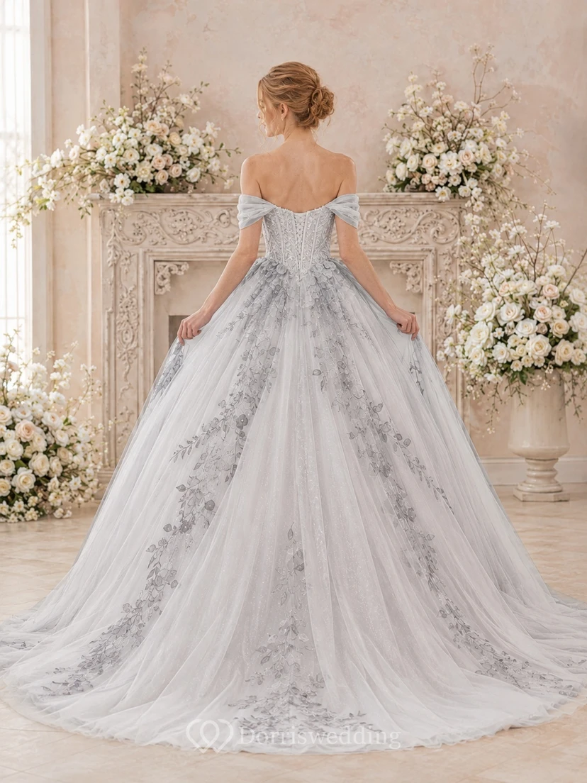 Graues, geblümtes Ballkleid, Brautkleid, schulterfrei, kurze Ärmel, bodenlang, Kathedralenschleppe, romantisches Kleid view 2