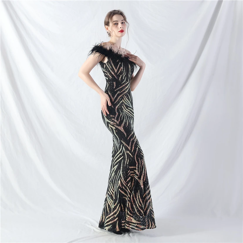 Robe de soirée haut de gamme à sequins, ornée d'un gilet à taille en arêtes de poisson et de plumes d'autruche. view 51