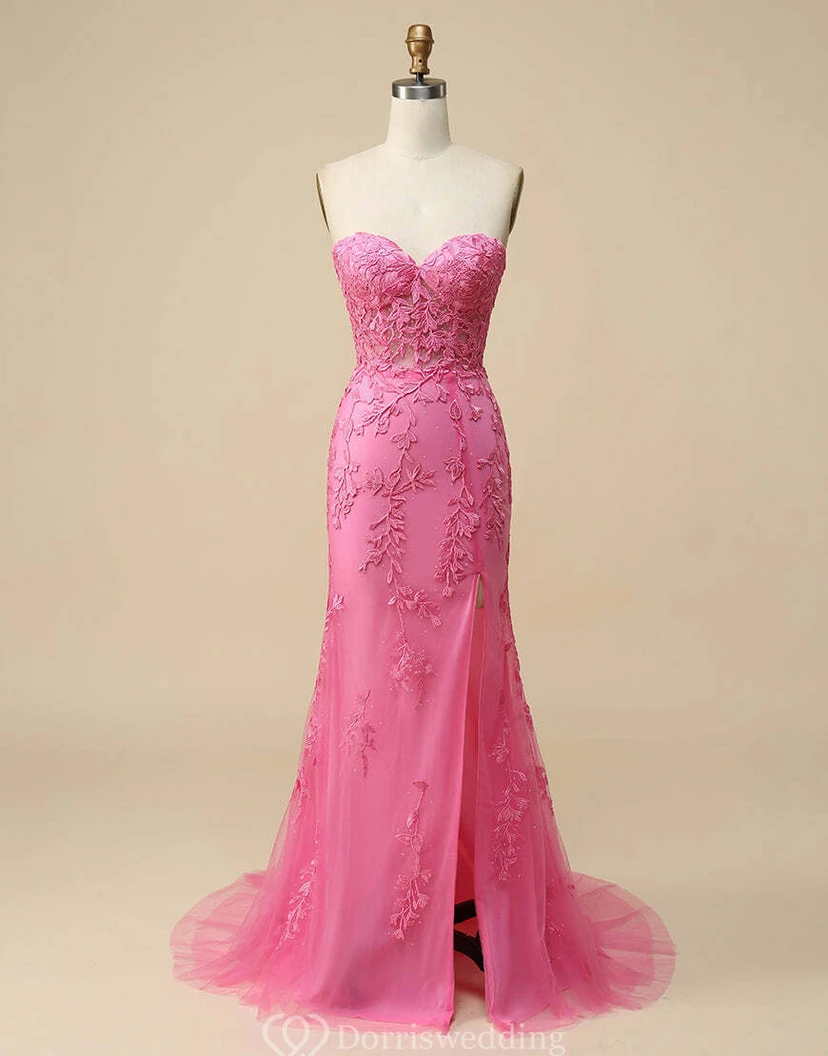 Vestido romántico de encaje rosa fucsia con superposición de tul. view 6
