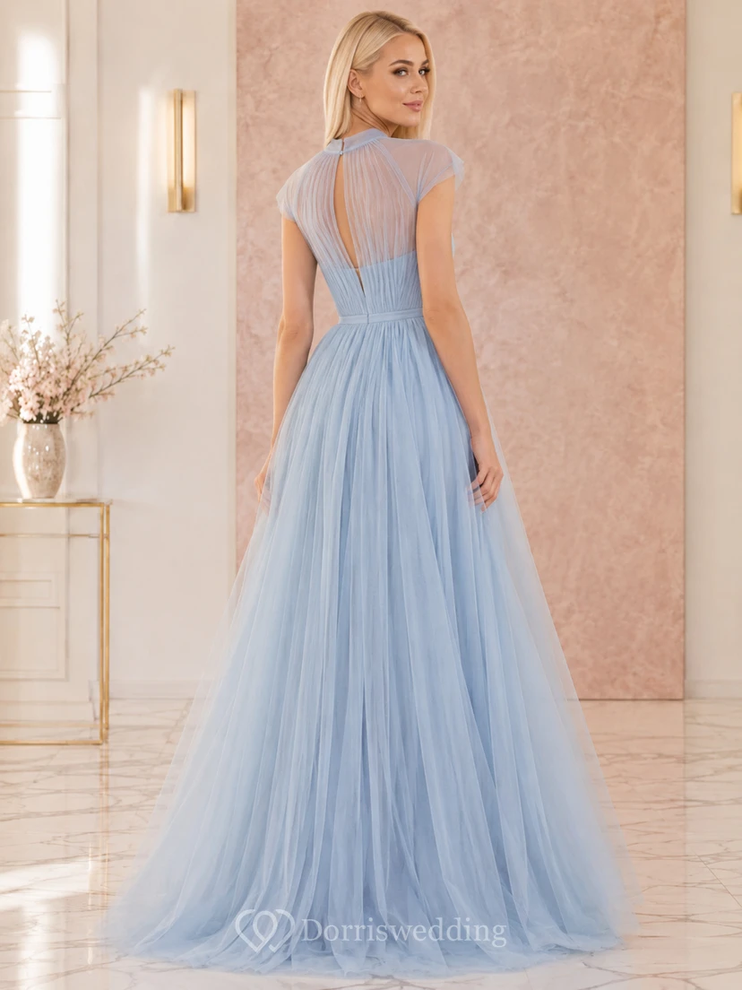 Himmelblaues, hochgeschlossenes, plissiertes A-Linien-Abendkleid aus Illusionstüll view 2