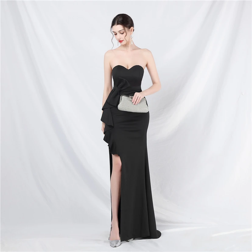 Brautjungfern-Empfangsdinner: Schulterfreies, trägerloses, langes Abendkleid view 32