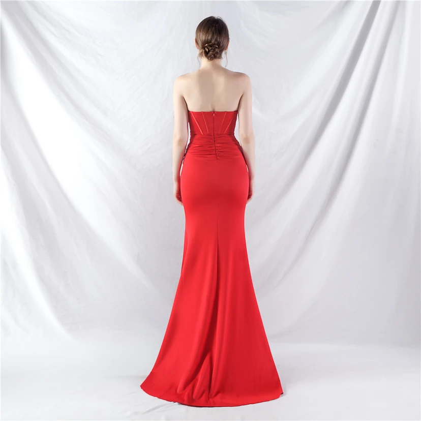 Fischgrätmusterweste, tailliertes Satinkleid mit Faltenwurf, handgefertigtes High-End-Abendkleid mit Straußenfedern view 42