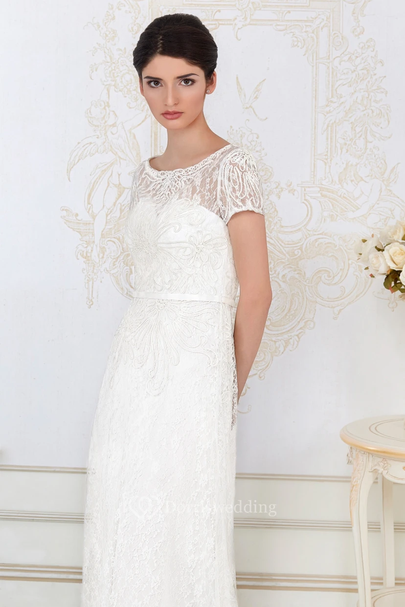 Floor-Length Bateau Neck Cap Sleeve Lace Evening Dress With Brush Train view 4