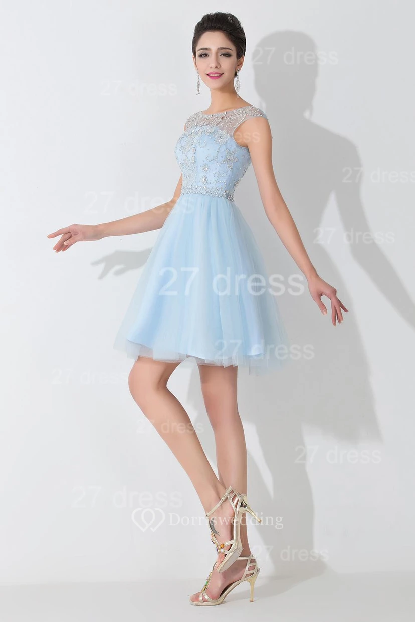 Robe de cocktail courte sans manches à effet illusion glamour ornée de cristaux view 3
