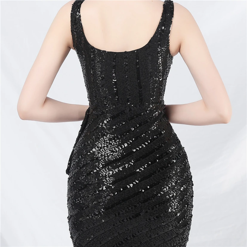 Robe de soirée longue à sequins et perles artisanales view 7