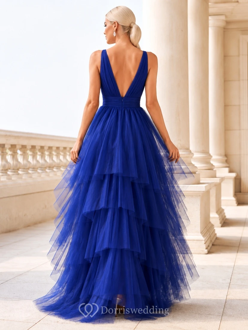 Robe de bal bleu roi sans manches à col en V et tulle superposé asymétrique view 2