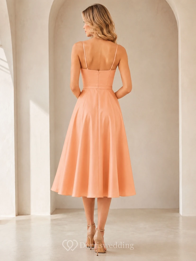 Korallenfarbenes, eckiges Spaghetti-Trägerkleid aus Satin in A-Linie, Teelänge view 2