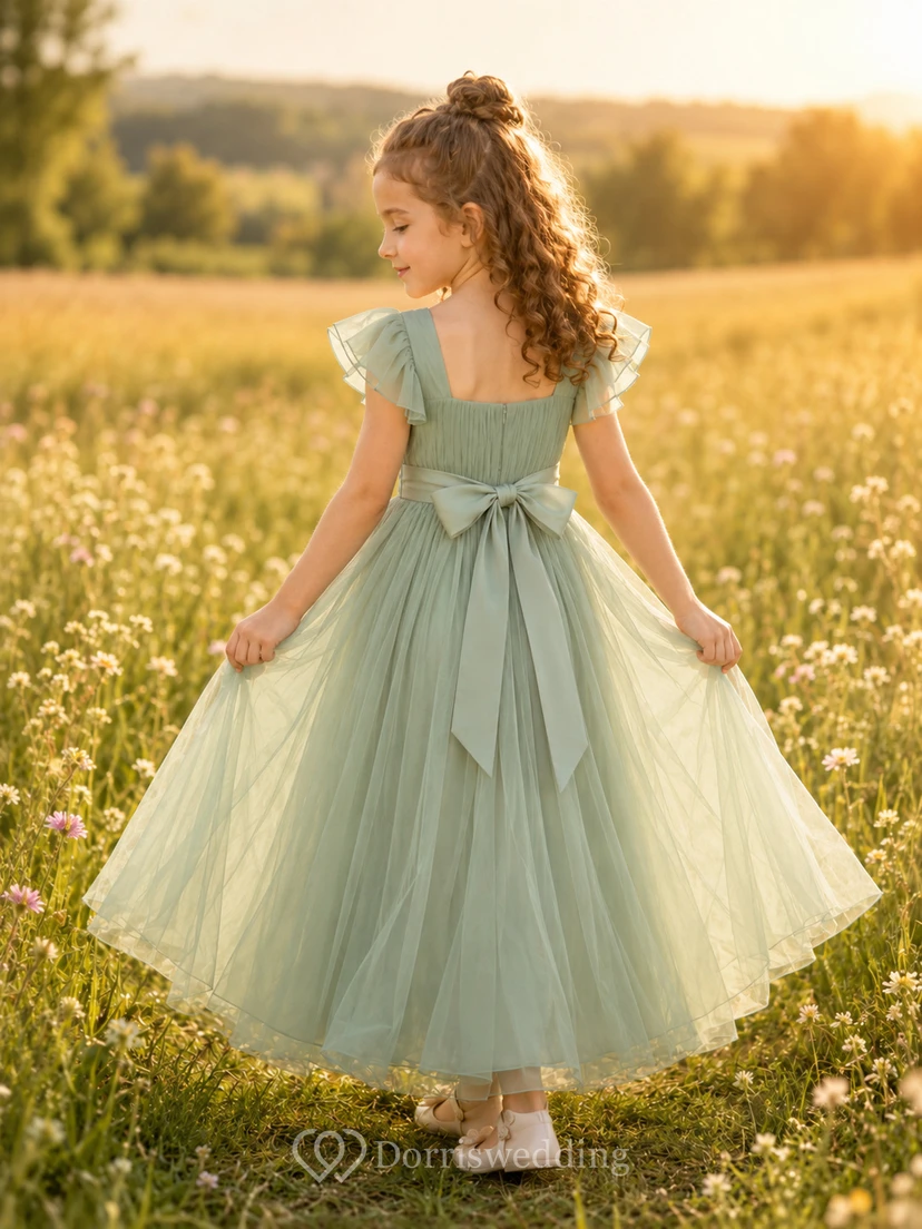 Blumenmädchenkleid aus salbeifarbenem Tüll in A-Linie mit flatternden Ärmeln, Rundhalsausschnitt und Teelänge view 2