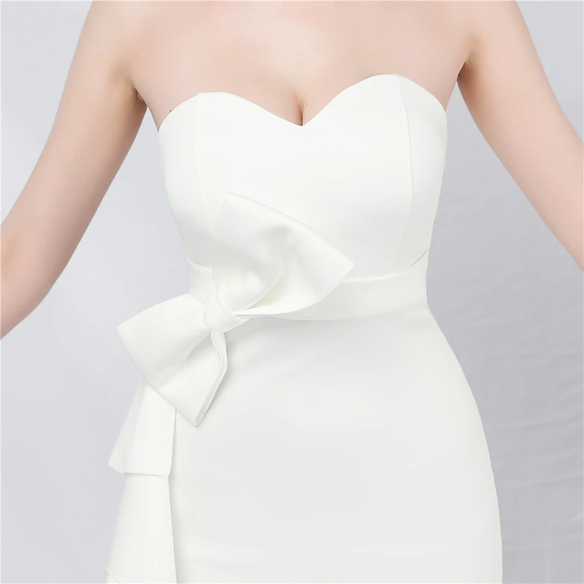Brautjungfern-Empfangsdinner: Schulterfreies, trägerloses, langes Abendkleid view 26