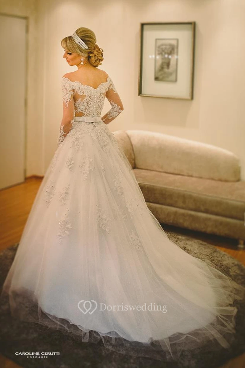 Gorgeous Lace Appliques Beadings Tulle Wedding Dress Long Sleeve