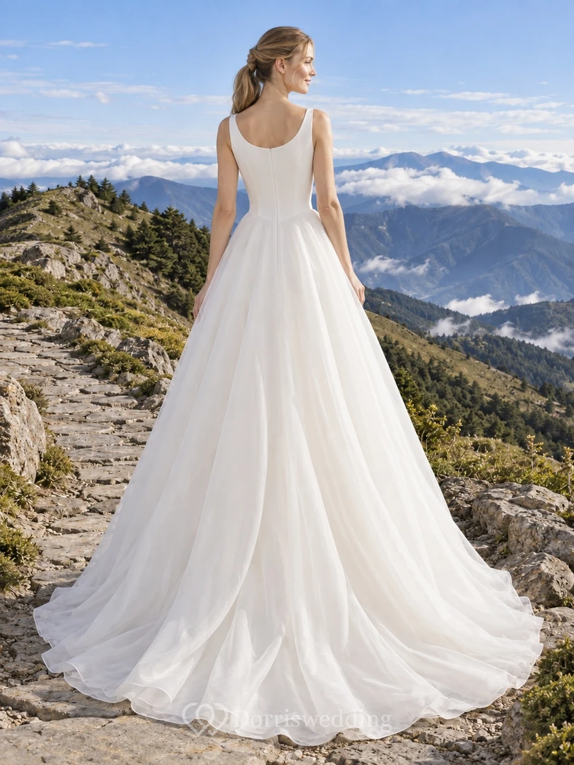 Schlichtes, ärmelloses A-Linien-Brautkleid aus Organza mit Rundhalsausschnitt view 2