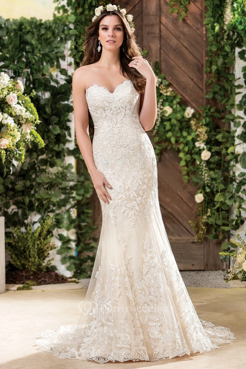 Sweetheart Mermaid Long Wedding Dress With Appliques And Detachable Sleeveless