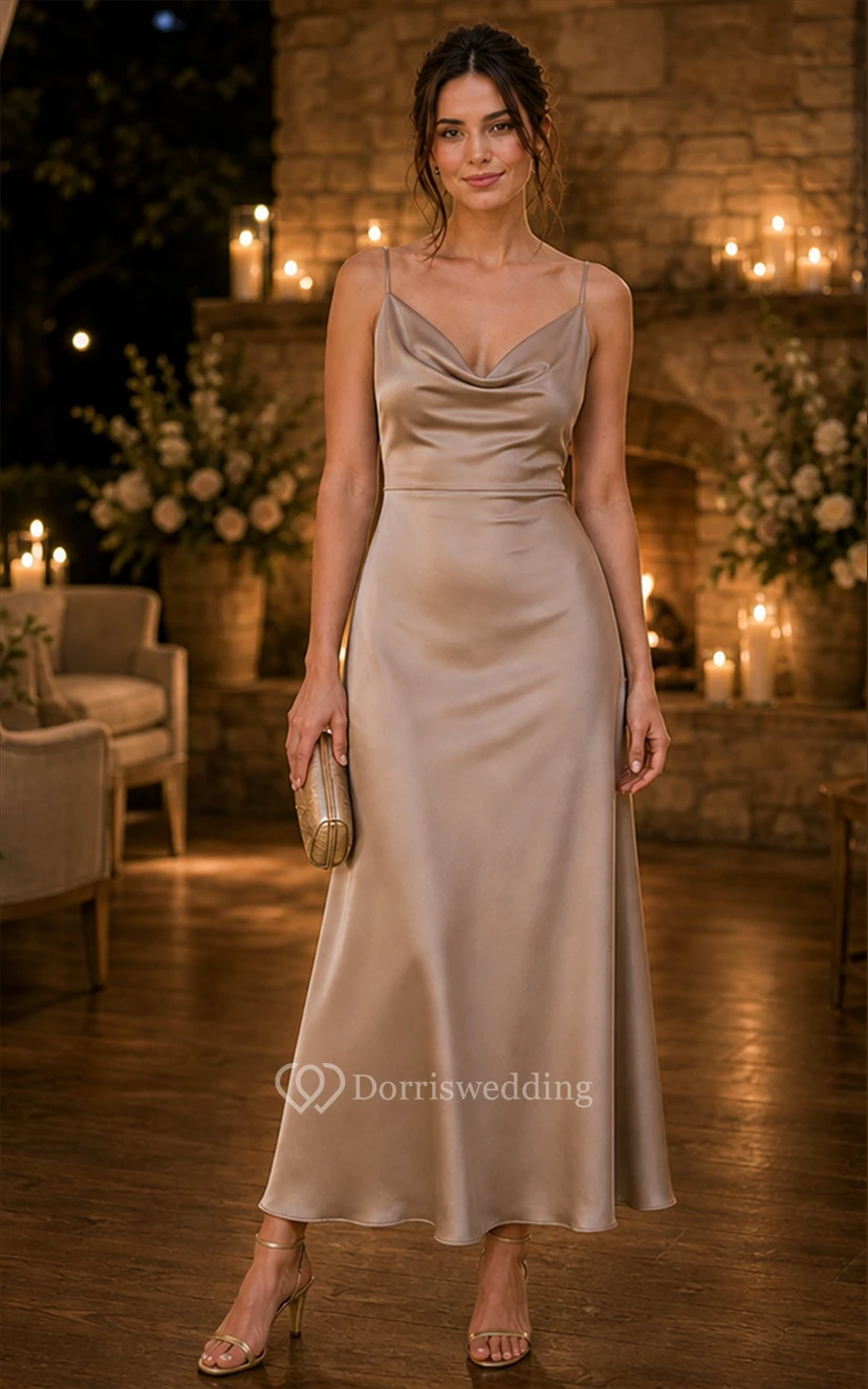 Taupefarbenes Midikleid aus Satin mit Wasserfallausschnitt und Spaghettiträgern