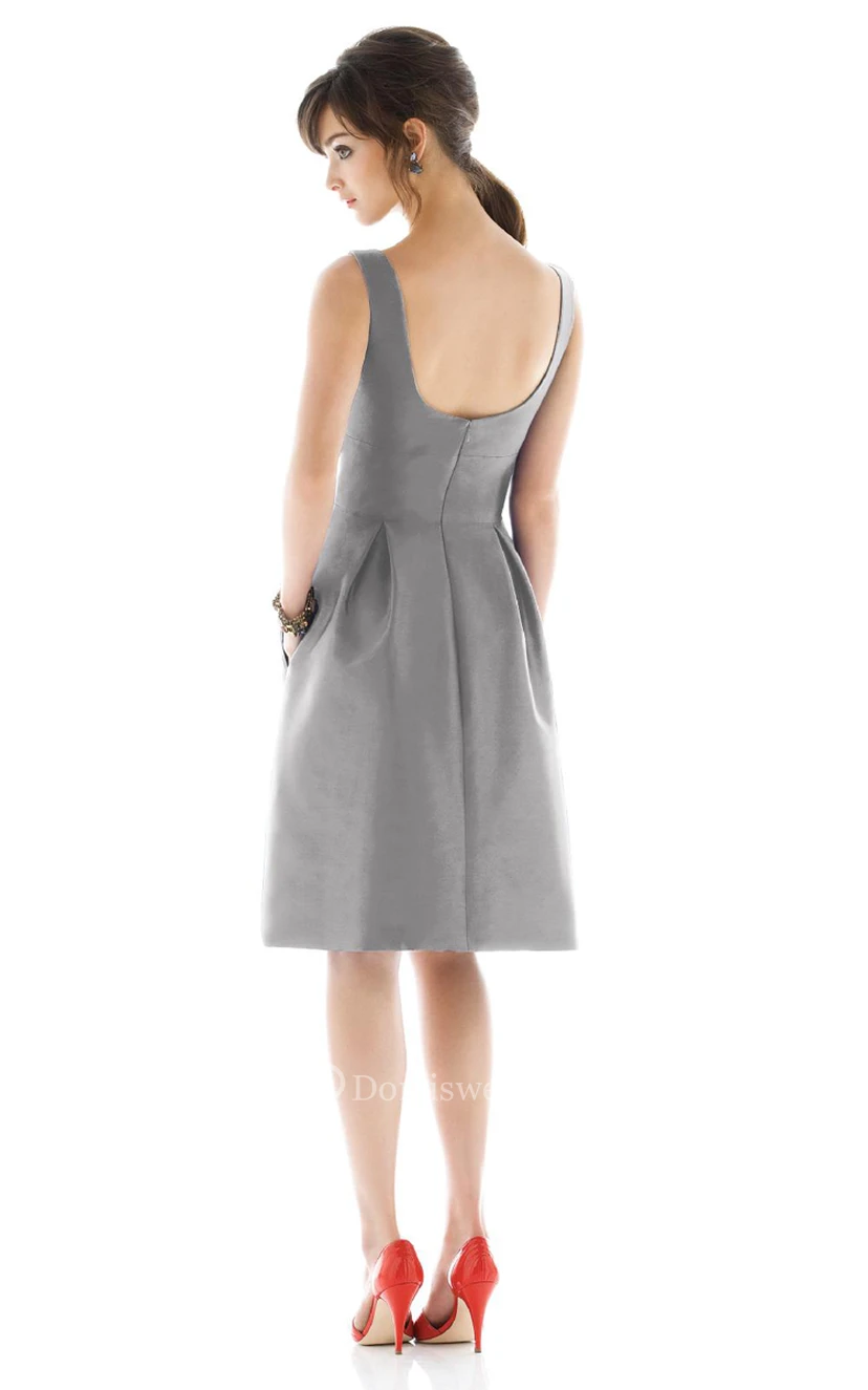A-Line Bateau Short Elegant Dress With Zipper Back view 2