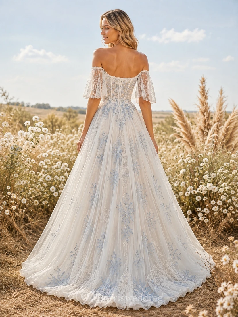 Staubblaues, böhmisches, schulterfreies A-Linien-Hochzeitskleid mit Blumenmuster und Spitze in A-Linie, bodenlang, im Landhausstil view 2