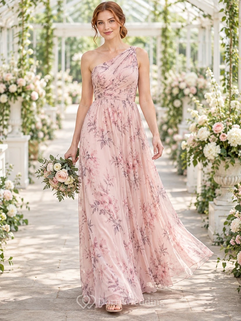 Vestido de dama de honor de gasa rosa rubor con estampado floral, un solo hombro, drapeado y largo hasta el suelo, corte en A.