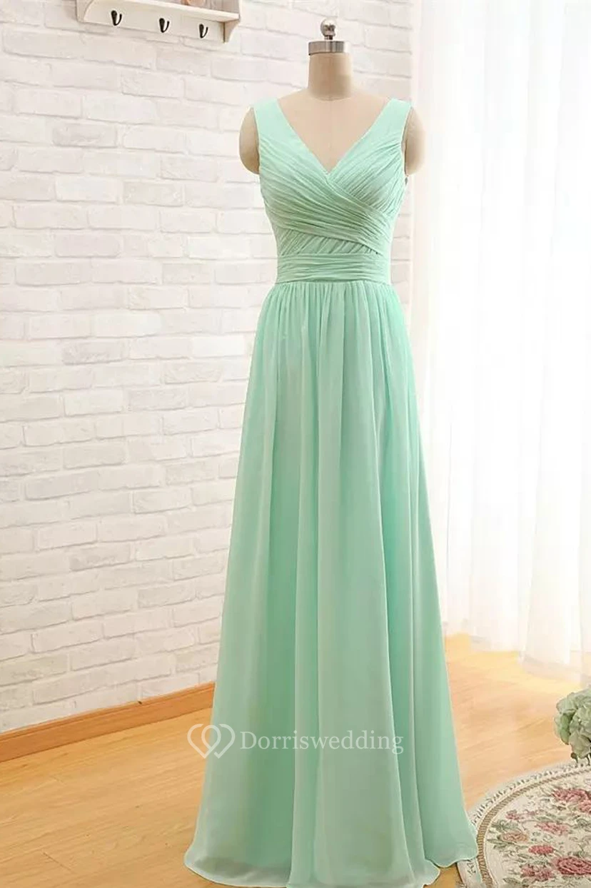 Vestido de dama de honor largo hasta el suelo, sin mangas, de gasa, con escote corazón y corte en A, con cremallera en la espalda. view 4