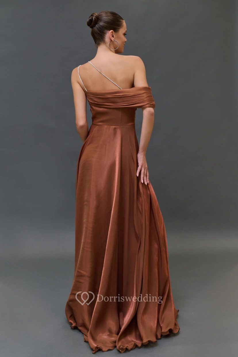 Schulterfreies, gerafftes, bodenlanges Kleid mit Trägern view 2
