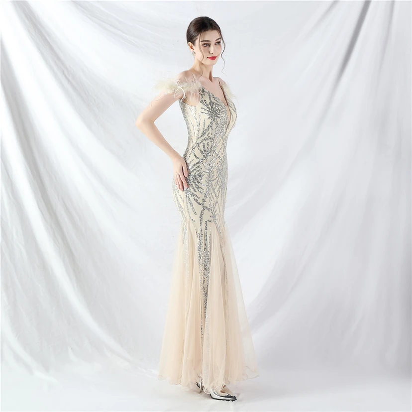 9-farbiges, handgefertigtes Abendkleid aus Kamelfedern, Netzstoff und Pailletten, sexy Trägern view 34