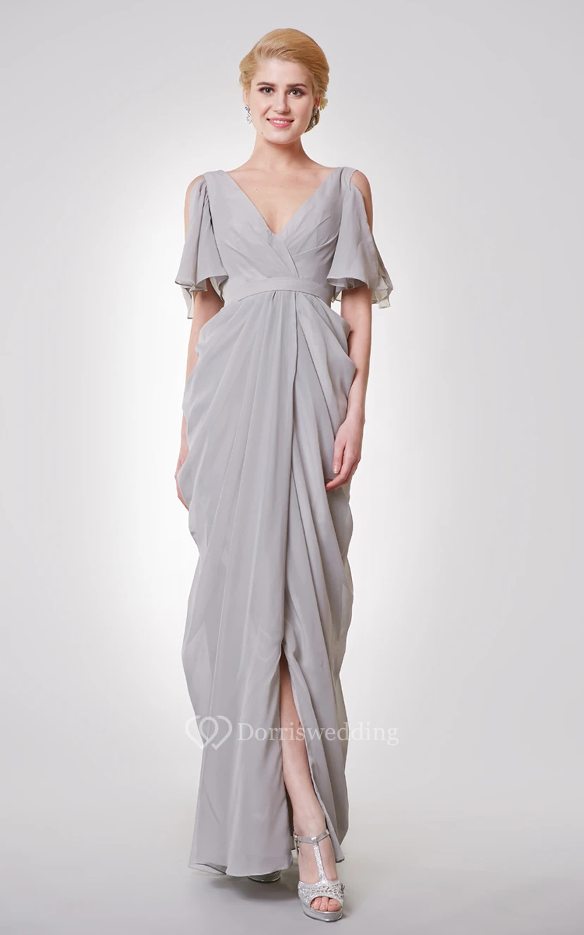 Einzigartiges langes Empire-Kleid mit tiefem V-Ausschnitt, schulterfrei und Trägern